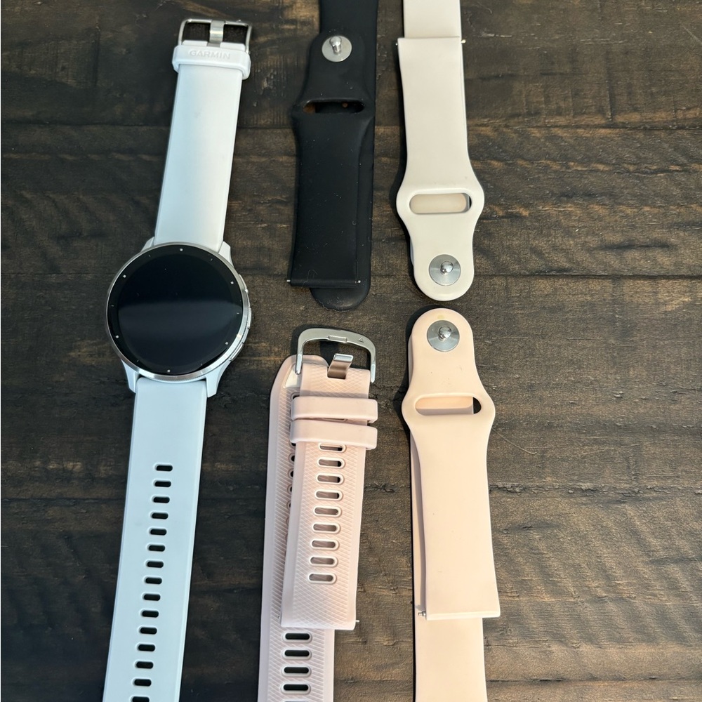 Garmin Venu 3 Running Watch w/4 different colored bands